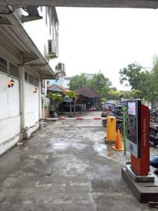 software parkir cashless Almasoem 1 225x300 - Palang Parkir dan Sistem Parkir Cirebon