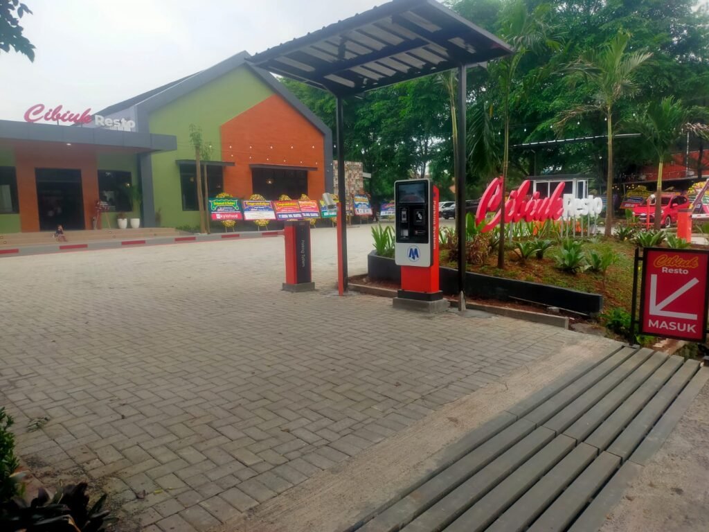 Paket Sistem Parkir 1 in 1 Out Manless dan Cashless: Solusi Modern untuk Kemudahan dan Keamanan Parkir Apakah Anda memiliki masalah dengan sistem parkir di tempat Anda? Apakah Anda ingin meningkatkan efisiensi dan keamanan dalam mengelola parkir? Jika ya, maka paket sistem parkir 1 in 1 out manless dan cashless adalah solusi yang tepat untuk Anda.