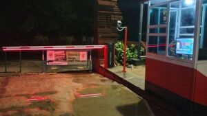 sistem palang parkir nontunai 3 300x169 - Solusi palangparkirotomatis untuk Sistem Parkir Modern